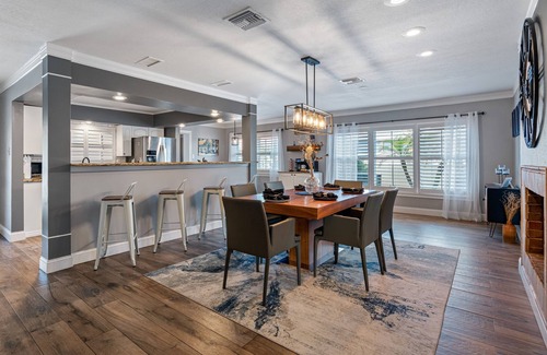 Tampa House | Huge Luxury Heated Pool/Spa Villa w/Game Room, Office, Exercise Area & More!