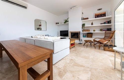 Gumusluk Villa | Huge Luxury Villa With Pool Near Beach in Bodrum
