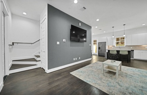 Spring Branch Central House | Huge Modern and Lux Home in Houston