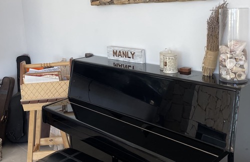 Manly House | Huge stunning beachside home
