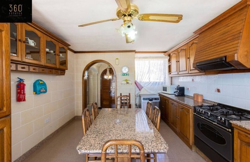 Santa Maria Estate Villa | Huge Villa with Pool, BBQ and Spectacular Views