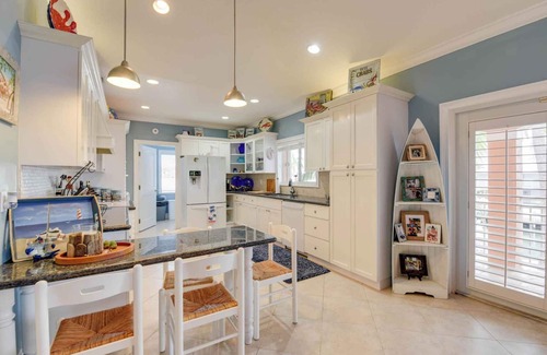 Key Colony Beach House | Huge Waterfront 5-bedroom Villa Key Colony Beach pet-friendly private pool, dock