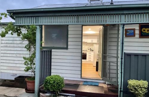 Hughesdale Apartment | Hughesdale Private Studio