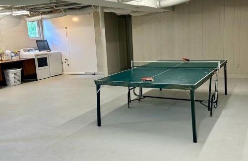 Hickory House | Humble Family Escape with Ping-Pong, Near Downtown Hickory