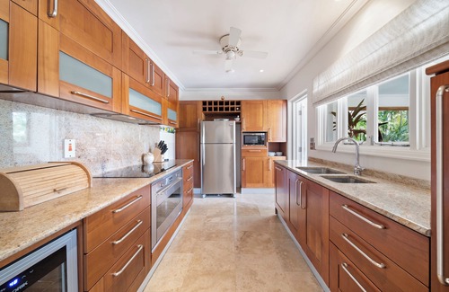 Mullins Villa | Humming Bird | Beach View - Located in Beautiful Mullins Bay with Private Pool
