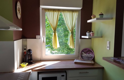 Cavaillon Apartment | HummingBird, Bright fully equipped apartment in Provence