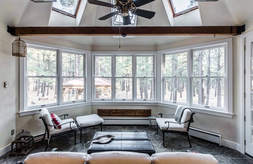 Flagstaff House | Hummingbird Hollow, a Harry Potter themed mountain retreat 10 mins from Snowbowl