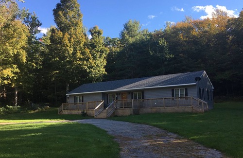 Jewett Center House | HUNTER & WINDHAM! Cozy Home in the Catskills w/Unlimited Privacy - dog friendly