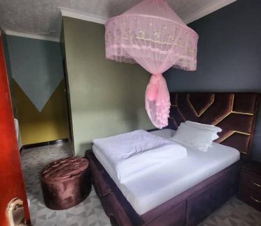 Eastern Region Hotel | Hunters Den Resort Budaka