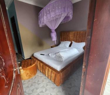 Eastern Region Hotel | Hunters Den Resort Budaka