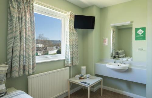 Cheltenham Hostel | Hunters Lodge