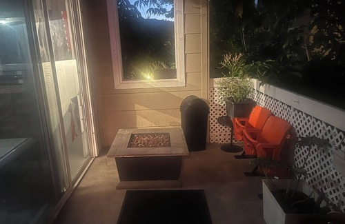 Huntington Beach Condo | Huntington Beach- studio condo a mile from Ocean, Main st. And Pacific city.