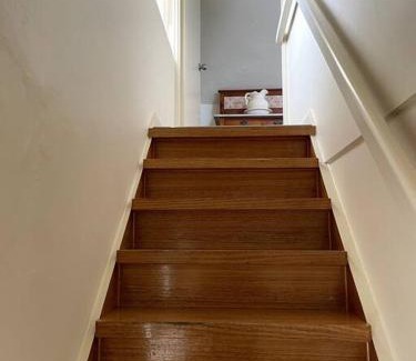 North Hobart Apartment | Hurst Cottage North Hobart x 6