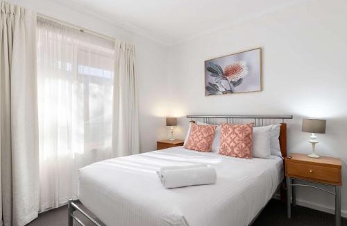 Adelaide Central Business District Apartment | Hurtle Views