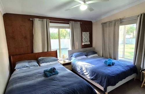 Huskisson Hostel | Husky Hangout - Close to everything - Pet Friendly