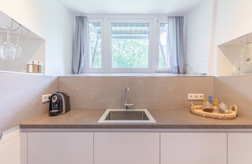 Zentrum Apartment | Husumer Wasserturm - Apartment 2 in Husum for up to 3 people