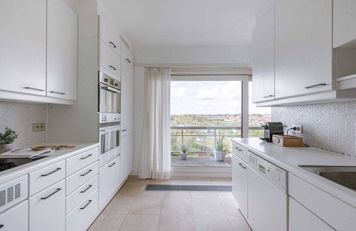 Knokke-Heist Apartment | Huswell - Apartment with lake view & common indoor pool