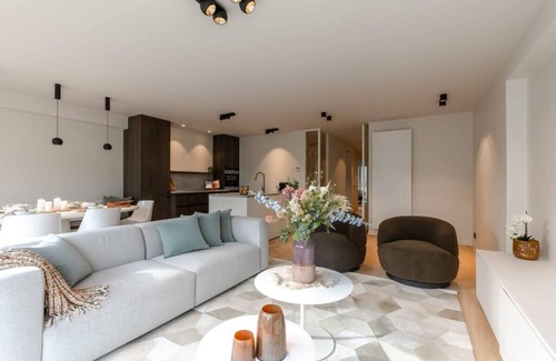 Knokke Apartment | Huswell - Delux renovated apartment in Knokke