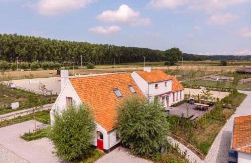 Sint-Kruis House | Huswell - Lord - Charming double room at ranch "De Blauwe Zaal"