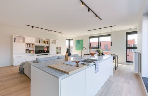 Muide Apartment | Huswell - Spacious apartment with nice terrac
