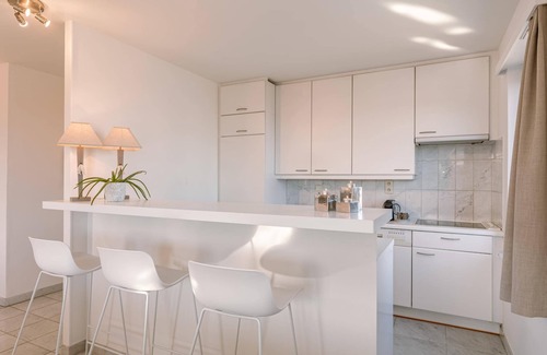 Mariakerke Apartment | Huswell - Spacious & modern sea view apartment with garage