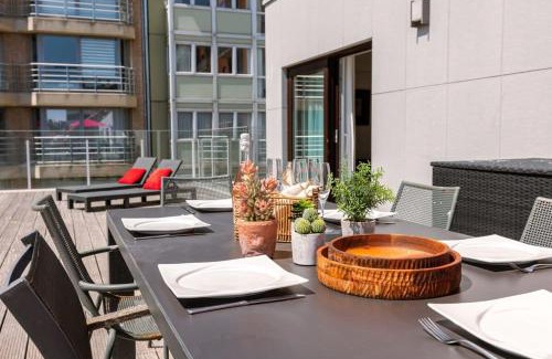 Heist Apartment | Huswell - Spacious Sunny Apartment with Huge Terrace