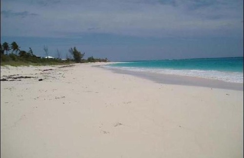 Governor's Harbour House | Hut Pointe #5 By Eleuthera Vacation Rentals