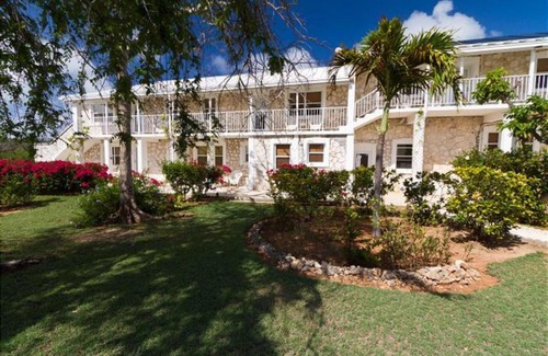 Governor's Harbour House | Hut Pointe #5 By Eleuthera Vacation Rentals