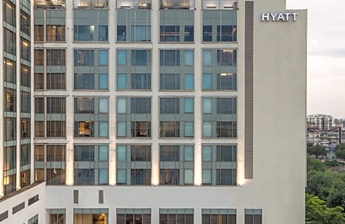 Vastrapur Hotel | Hyatt Ahmedabad