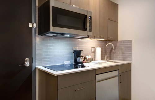 South Loop Hotel | Hyatt House Mall Of America Msp Airport