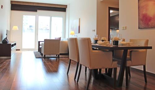 Al Muraqqabat Apartment | Hyatt Place Dubai Al Rigga Residences