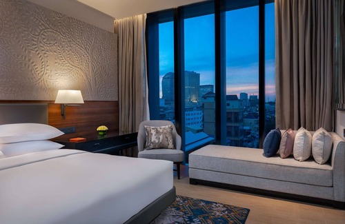 Daun Penh Hotel | Hyatt Regency Phnom Penh