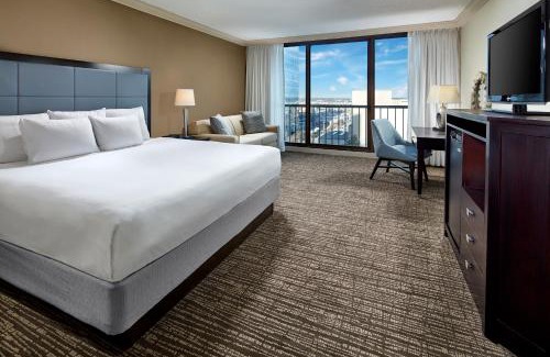 Deco District Hotel | Hyatt Regency Tulsa Downtown