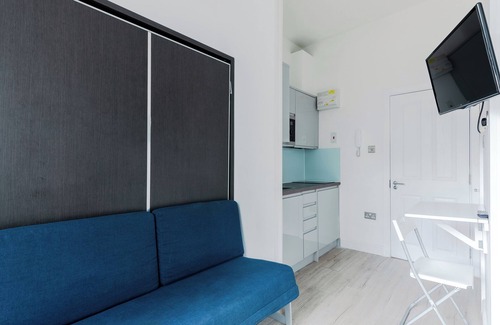 Lancaster Gate Apartment | Hyde Park Studio Apartment