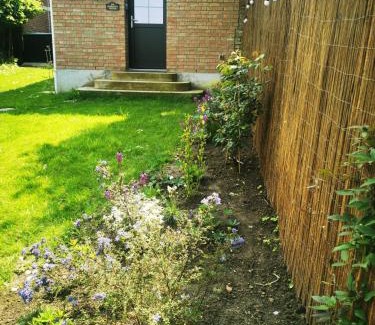 Saint-Laurent-Blangy Apartment | Hydrangea Cottage Arras