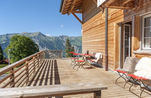 Axalp Apartment | Hygge apartment with a fantastic panorama