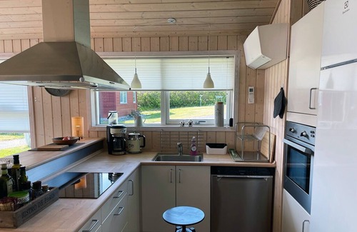 Dageløkke House | Hyggeliges Sommerhus . 350 m zum Strand und Yachthafen