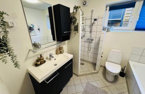 Lunderskov House | Hyggeligt værelse i hjertet af Lunderskov