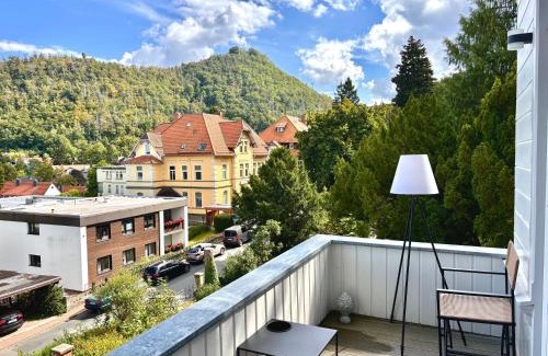 Oberdorla Apartment | HyggeLiving - NEU - LUXUS - Villa - Bergblick - 3 Balkone - Parken - 100qm