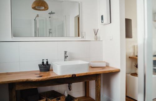 Ehrenbreitstein Apartment | I Gemütliches 1-Zimmer-Apartment & eigenes Bad I