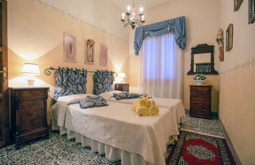 Iano Villa | Iano Villa Sleeps 8 Pool Air Con WiFi