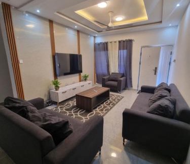 Ogbodjo Apartment | IB's APARTMENT