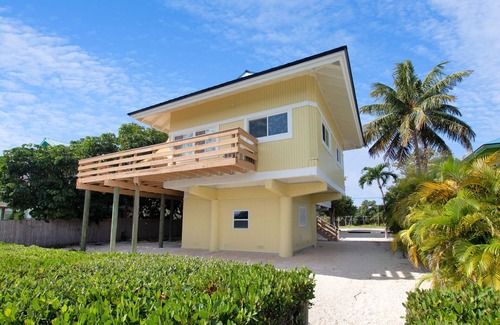Marathon House | IB31 7 Mile Mahi | 2 Bed, 2 Bath