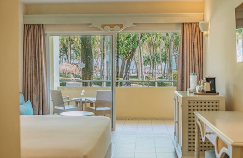 Costa Dorada Resort | Iberostar Waves Costa Dorada - All Inclusive