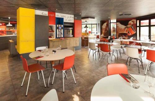 Courcouronnes Hotel | Ibis Évry-Courcouronnes