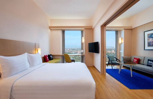 Bandung Hotel | ibis Bandung Trans Studio