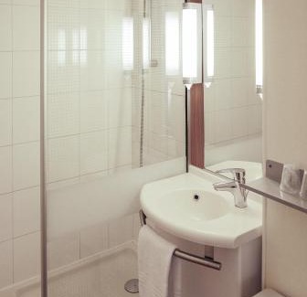 Downtown Hotel | ibis Brest Centre