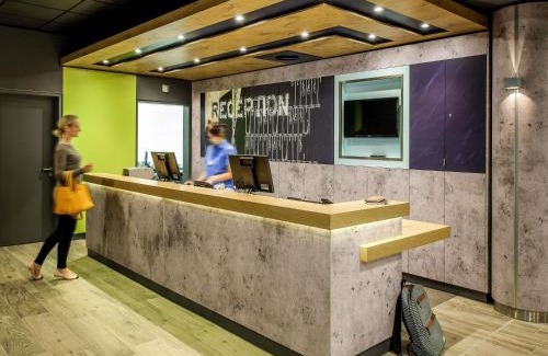 Mougins Hotel | ibis budget Cannes Mougins