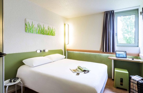 Chatellerault Hotel | Ibis Budget Chatellerault
