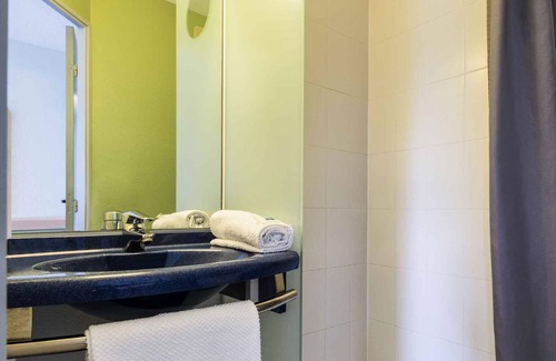 Chatellerault Hotel | Ibis Budget Chatellerault